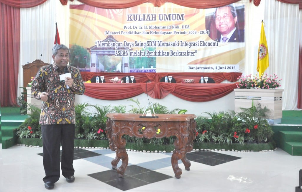 Kuliah Umum Prof. Dr. Muhammad Nuh, DEA