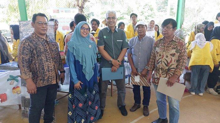 Sejumlah-produk-inovasi-Mahasiswa-Faperta-ULM-dssd (1)