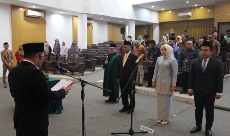 Pelantikan Wakil Dekan Fakultas Kedokteran dan Ilmu Kesehatan Periode 2024 – 2028